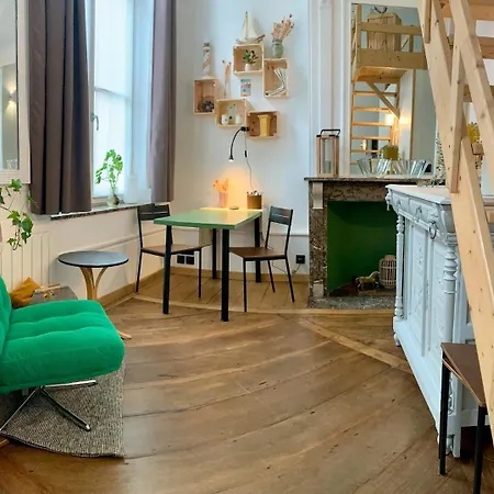 With Mezzanine * Lille