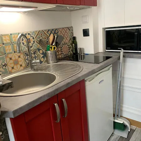 With Mezzanine * Lille