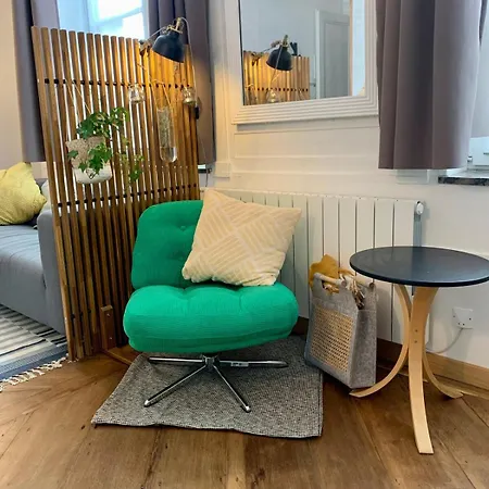 With Mezzanine * ليل