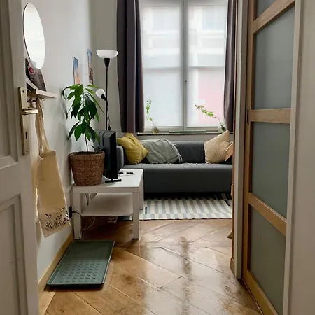 With Mezzanine شقة ليل